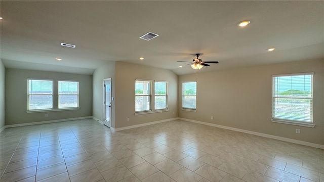 870 Fisher's Island Circ, Corpus Christi, TX 78415