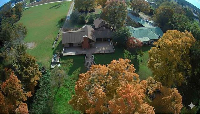 66400 E 253 Road, Grove, OK 74344