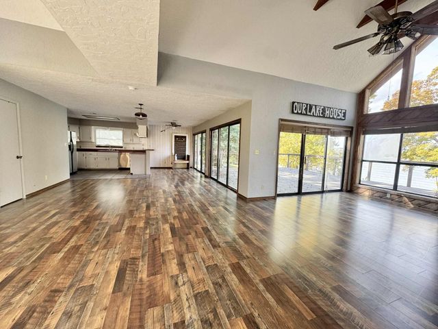 66400 E 253 Road, Grove, OK 74344