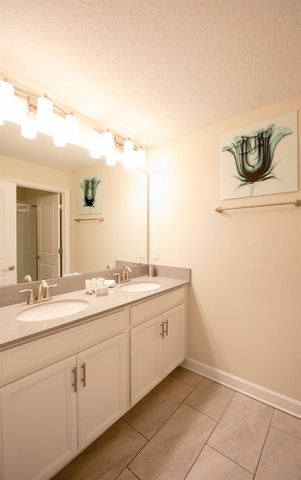 260 Ocean Course Ave, Davenport, FL 33896