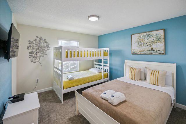 260 Ocean Course Ave, Davenport, FL 33896