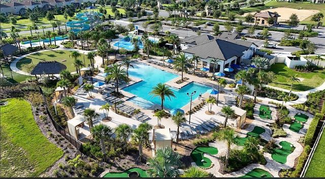 260 Ocean Course Ave, Davenport, FL 33896