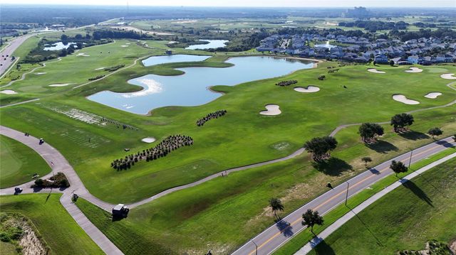 260 Ocean Course Ave, Davenport, FL 33896