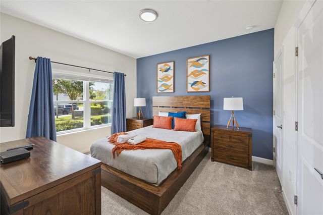 260 Ocean Course Ave, Davenport, FL 33896