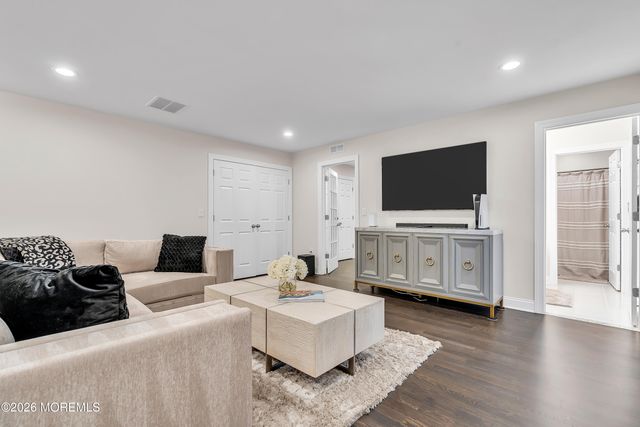 73 Lawley Drive, Lincroft, NJ 07738