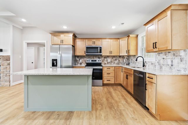 205 Patriot Trail, Berea, KY 40403