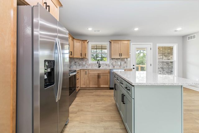 205 Patriot Trail, Berea, KY 40403