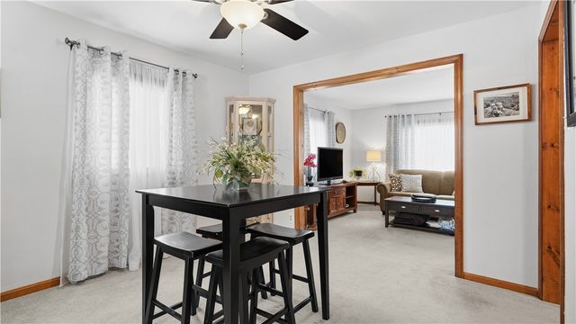 32 Herbst Rd, Kennedy Twp, PA 15108