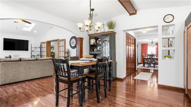 32 Herbst Rd, Kennedy Twp, PA 15108