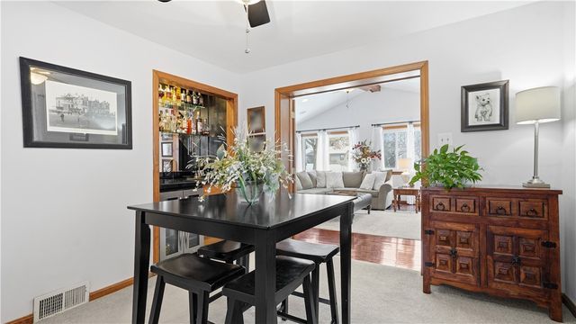 32 Herbst Rd, Kennedy Twp, PA 15108