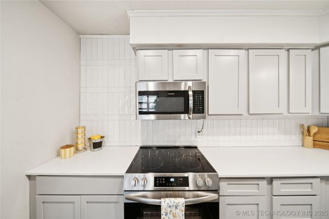 1317 N McFarland Place, Claremore, OK 74017