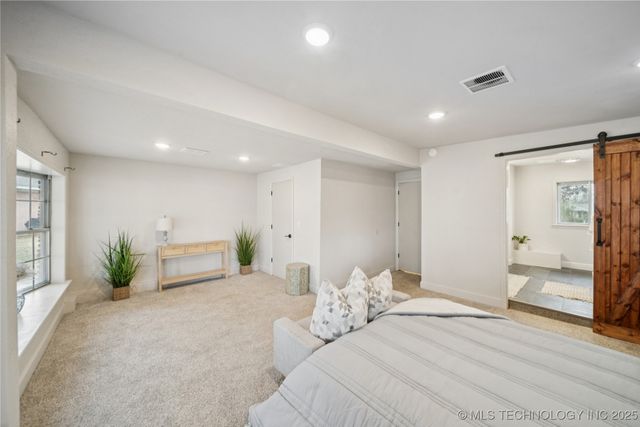 1317 N McFarland Place, Claremore, OK 74017