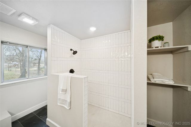 1317 N McFarland Place, Claremore, OK 74017