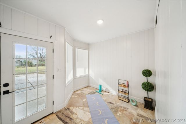 1317 N McFarland Place, Claremore, OK 74017