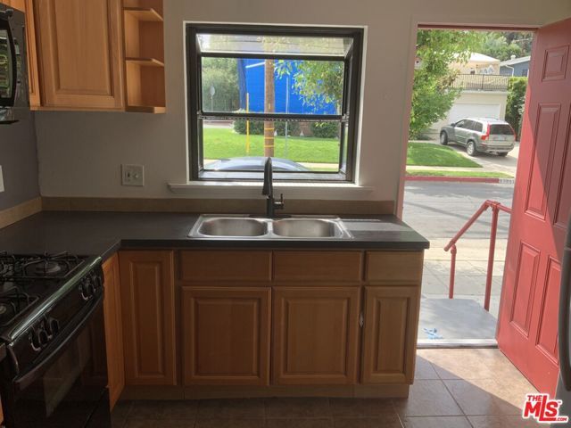 4803 Topanga Canyon Boulevard, Woodland Hills (los Angeles), CA 91364