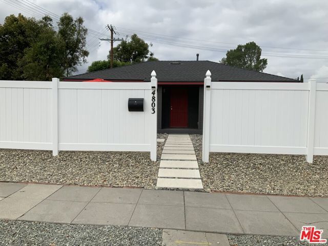 4803 Topanga Canyon Boulevard, Woodland Hills (los Angeles), CA 91364