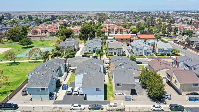 4822 Neely, Huntington Beach, CA 92649