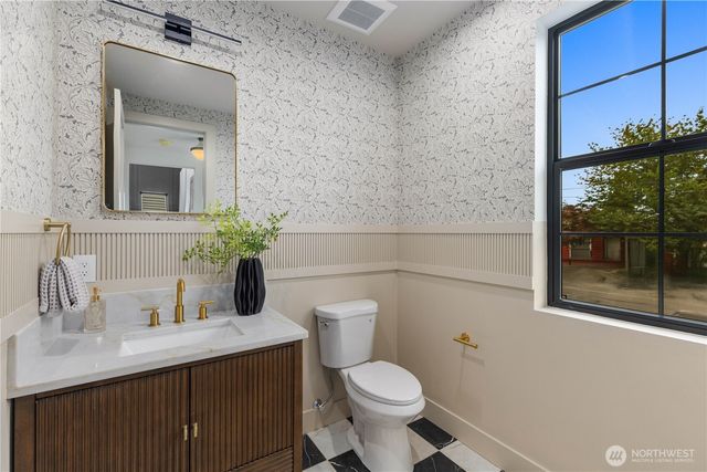 8821 Dibble Avenue NW, Seattle, WA 98117