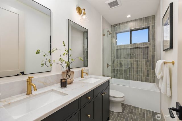 8821 Dibble Avenue NW, Seattle, WA 98117