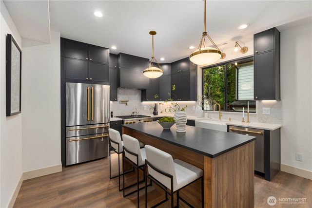 8821 Dibble Avenue NW, Seattle, WA 98117