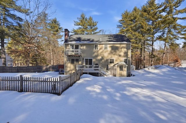 17 Longley Road, Shirley, MA 01464