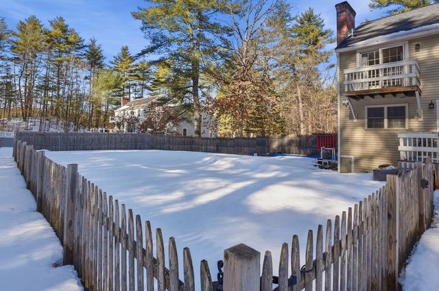 17 Longley Road, Shirley, MA 01464