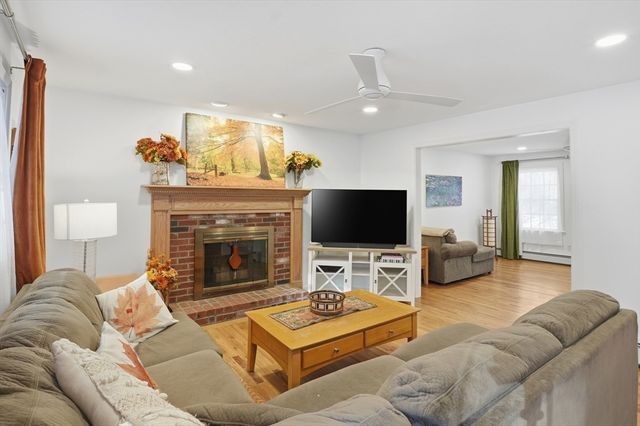 17 Longley Road, Shirley, MA 01464