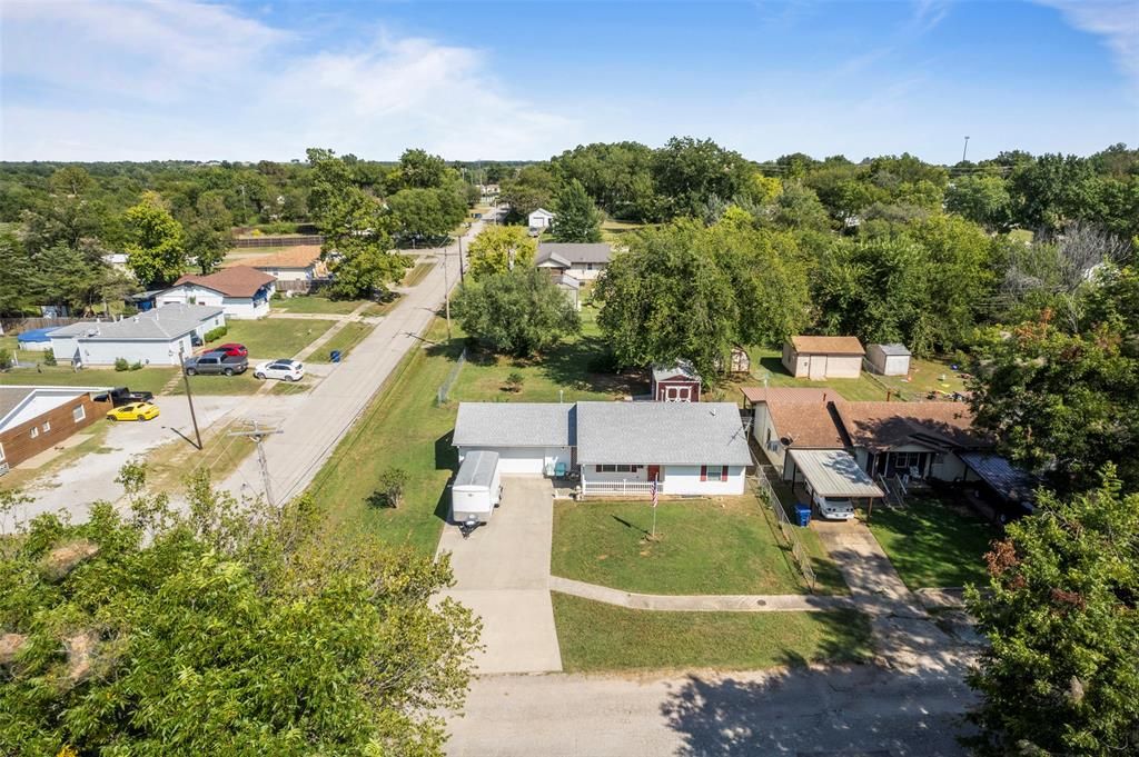 623 N 2nd Street, Tecumseh, OK 74873