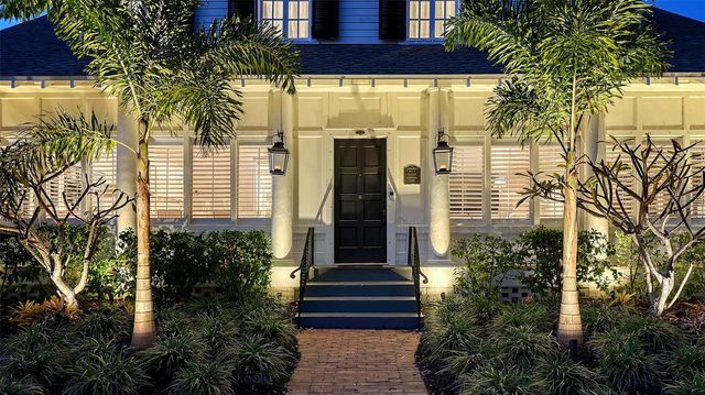 7715 WESTMORELAND DRIVE, Sarasota, FL 34243