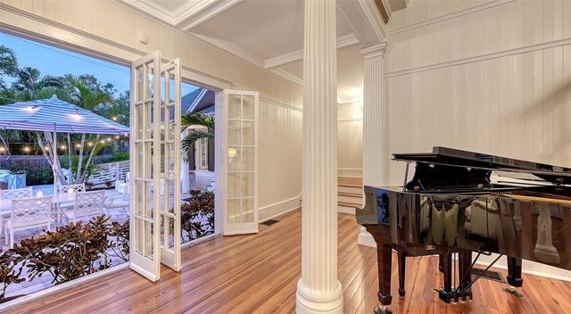 7715 WESTMORELAND DRIVE, Sarasota, FL 34243