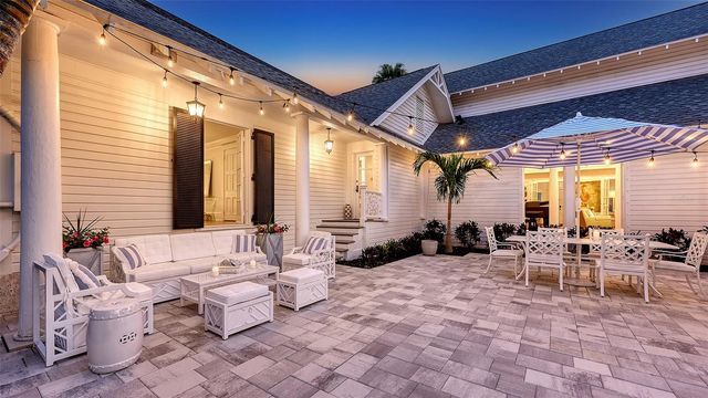7715 WESTMORELAND DRIVE, Sarasota, FL 34243