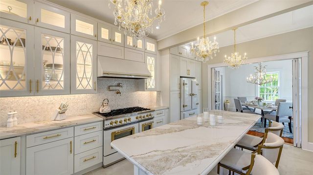7715 WESTMORELAND DRIVE, Sarasota, FL 34243