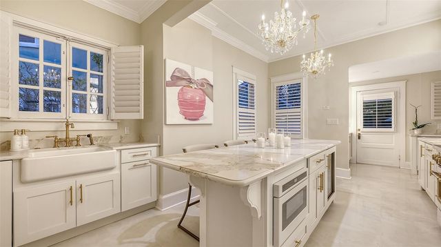 7715 WESTMORELAND DRIVE, Sarasota, FL 34243