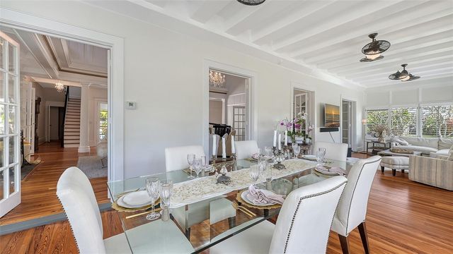 7715 WESTMORELAND DRIVE, Sarasota, FL 34243