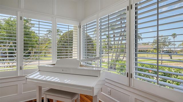 7715 WESTMORELAND DRIVE, Sarasota, FL 34243