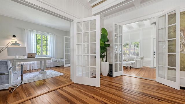 7715 WESTMORELAND DRIVE, Sarasota, FL 34243