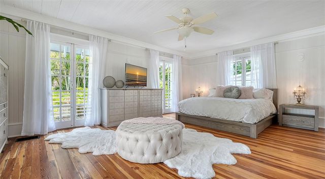 7715 WESTMORELAND DRIVE, Sarasota, FL 34243