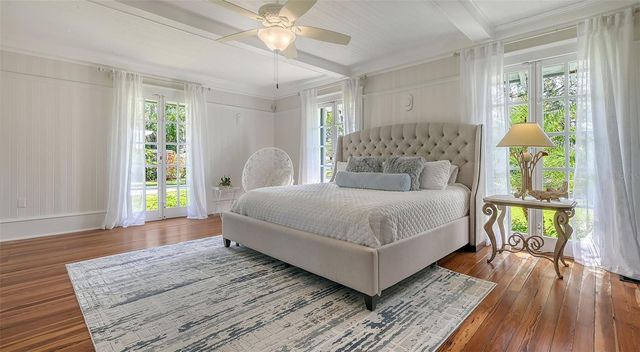 7715 WESTMORELAND DRIVE, Sarasota, FL 34243