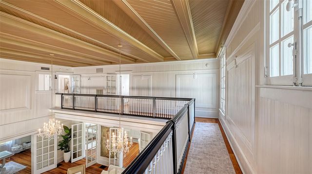 7715 WESTMORELAND DRIVE, Sarasota, FL 34243