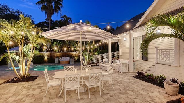 7715 WESTMORELAND DRIVE, Sarasota, FL 34243