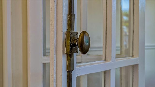 7715 WESTMORELAND DRIVE, Sarasota, FL 34243