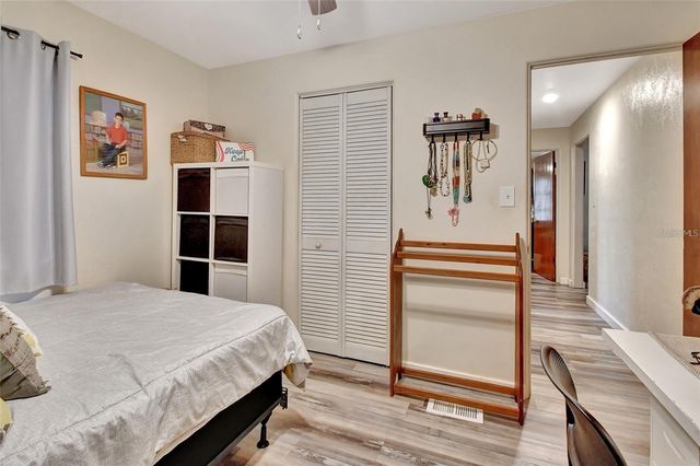412 W NEW YORK AVENUE, Lake Helen, FL 32744