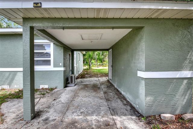 412 W NEW YORK AVENUE, Lake Helen, FL 32744