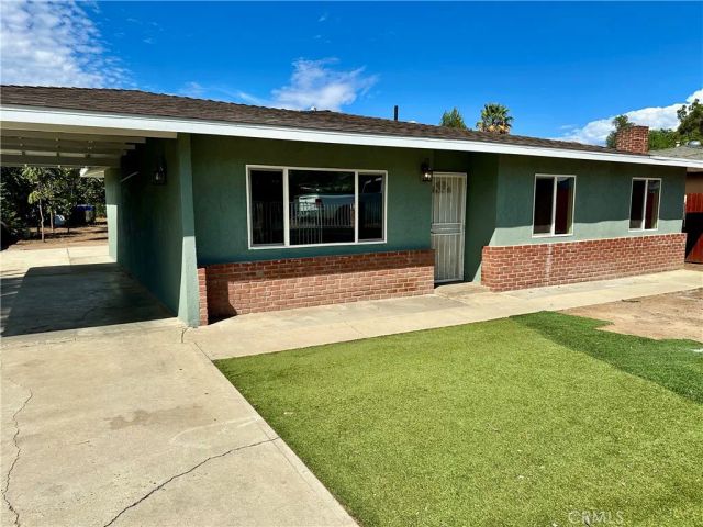 31770 Wakefield, Homeland, CA 92548