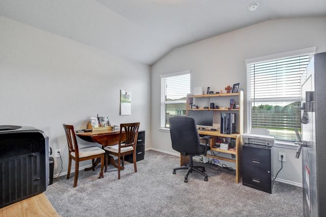 733 PEAK PL, Seguin, TX 78155