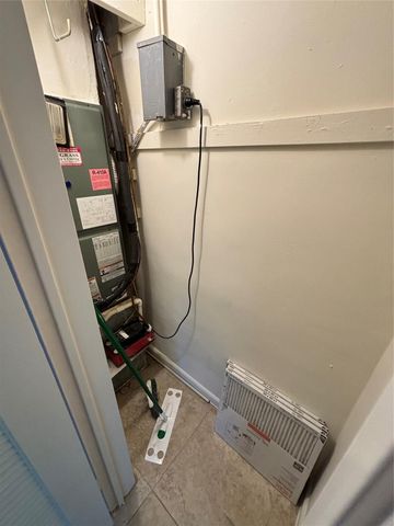 741 NE 17th Terrace, Fort Lauderdale, FL 33304