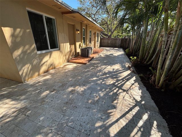 741 NE 17th Terrace, Fort Lauderdale, FL 33304