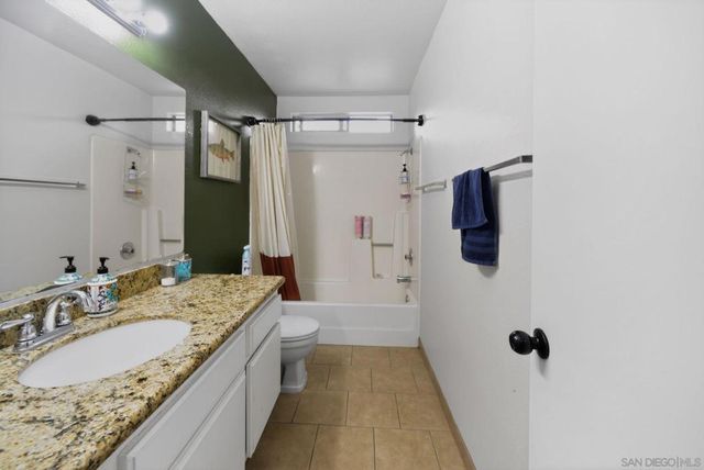 1072 Violet Street, Hemet, CA 92545