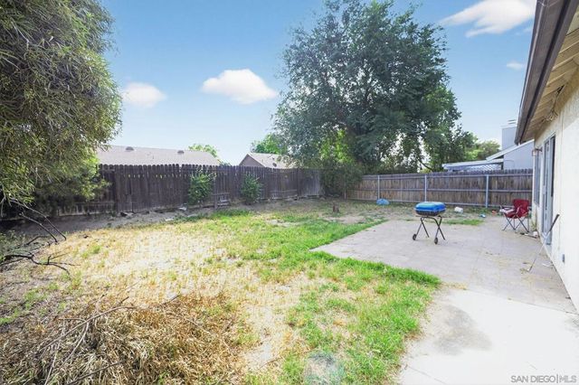 1072 Violet Street, Hemet, CA 92545
