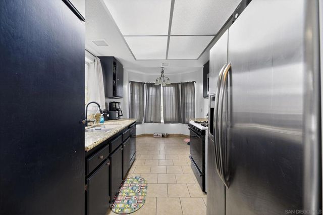 1072 Violet Street, Hemet, CA 92545